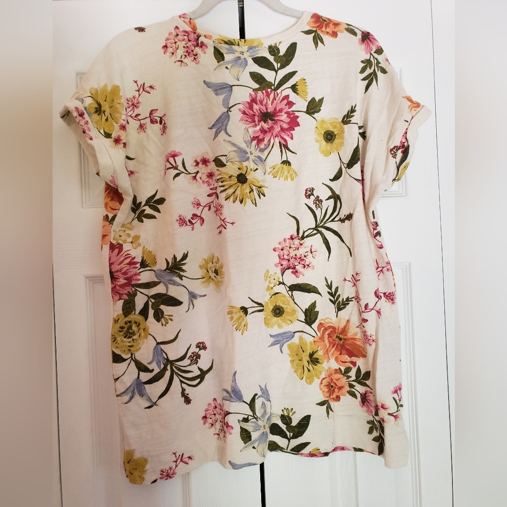 LOFT Floral Tee - Picture 2 of 3